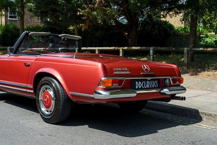Mercedes-Benz SL Series 280SL Pagoda 19