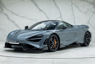 McLaren 765LT 