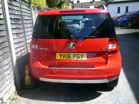 Skoda Yeti SE TSI DSG ONLY 35000 MILES FROM NEW 6
