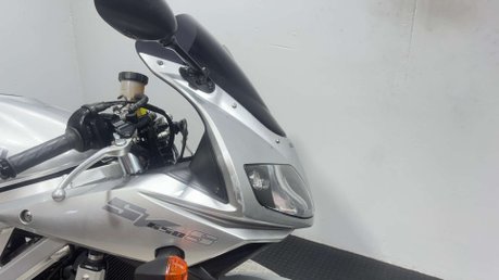 Suzuki SV650 SV650 2003 31K LONG MOT PERFECT A2 BIKE VTWIN SERVICED 650CC 52