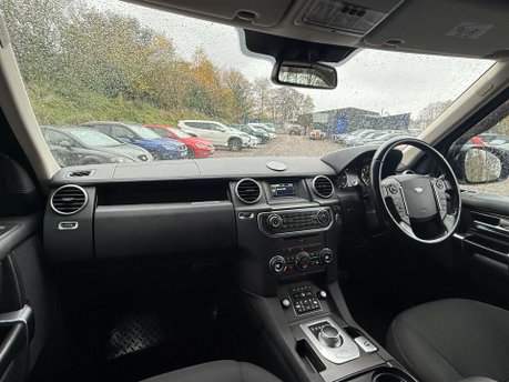 Land Rover Discovery 3.0 Discovery SE SDV6 Auto 4WD 5dr 16