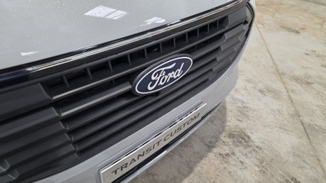Ford Transit Custom 320L1 H1 PHEV LIMITED VAN ECOBLUE HYBRID 130PS 2
