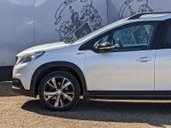 Peugeot 2008 PURETECH S/S GT LINE 17