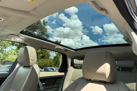 Land Rover Discovery Sport HSE MHEV -PAN ROOF -APPLE CARPLAY -MERIDIAN -ELECTRIC TOWBAR 3