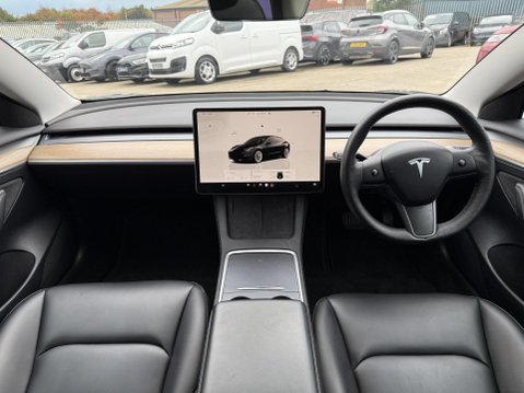 Tesla Model 3 Saloon 4dr Electric Auto RWD (241 bhp) 31
