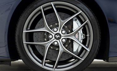 Ferrari F12 Berlinetta 8