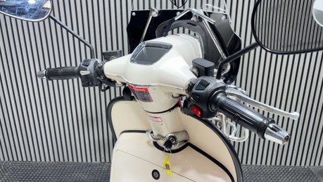 Royal Alloy TG 300 LC 2021 22K GOOD RUNNING 300CC SCOOTER MODERN RETRO PROJECT 12