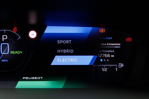 Peugeot 308 S/S ALLURE PREMIUM 38