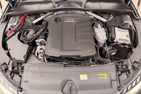 Audi A4 AVANT TDI S LINE BLACK EDITION -B&O - VIRTUAL COCKPIT -REVERSE CAMERA  50