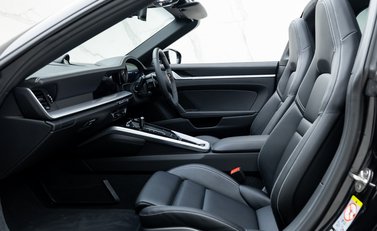 Porsche 911 Targa 4S (992) 16