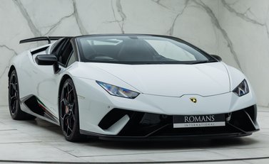 Lamborghini Huracan Spyder LP 640-4 PERFORMANTE 12