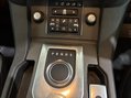 Land Rover Discovery 3.0 SD V6 Graphite SUV 5dr Diesel Auto 4WD Euro 6 (s/s) (256 bhp) 32