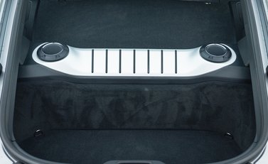 Porsche 718 Cayman GT4 26