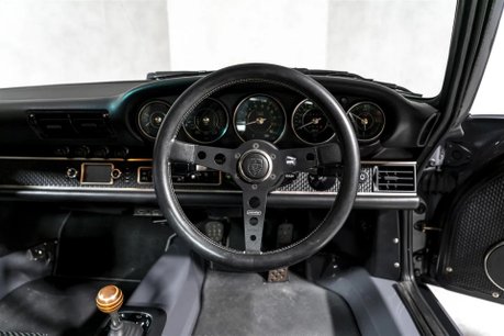 Porsche 911 SINGER 911 CLASSIC ' THE SUSSEX COMMISSION' 32