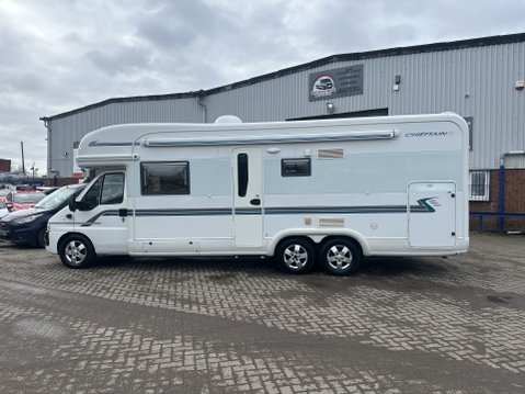 Fiat Ducato AUTO TRAIL CHIEFTAIN SE TAG AXLE 4 BERTH MOTORHOME LARGE GARAGE 26