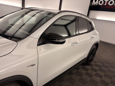 Mercedes-Benz GLA 2.0 GLA35 AMG (Premium) 8G-DCT 4MATIC Euro 6 (s/s) 5dr 39