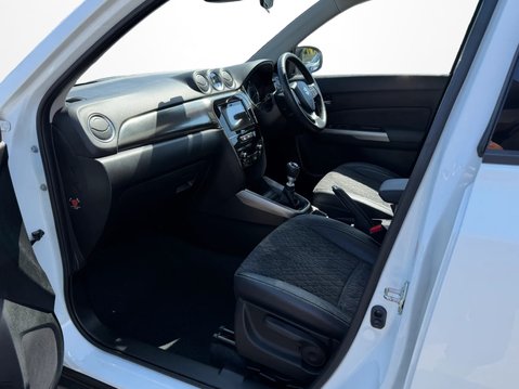 Suzuki Vitara 1.4 Boosterjet 48V Hybrid SZ5 5dr 2