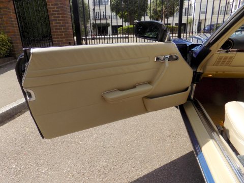 Mercedes-Benz SL Series 380 SL 33