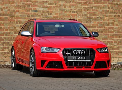 Audi RS4 Avant 1