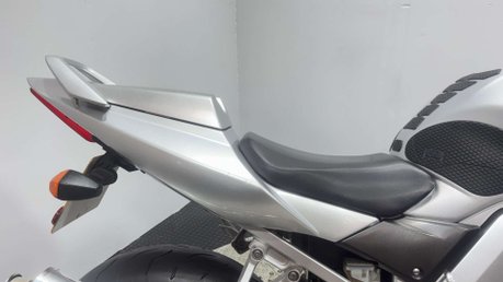 Suzuki SV650 SV650 2003 31K LONG MOT PERFECT A2 BIKE VTWIN SERVICED 650CC 33