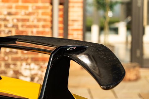 Lamborghini Huracan 11