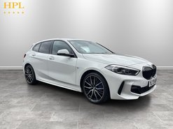 BMW 1 Series 1.5 118i M Sport (LCP) Hatchback 5dr Petrol DCT Euro 6 (s/s) (136 ps) 2 Own