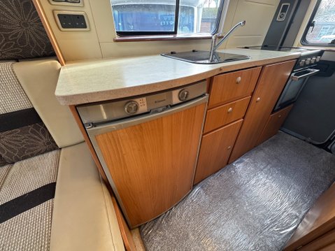 Autocruise Tempo BIG SPEC 2 BERTH HIGH TOP A MUST SEE 15