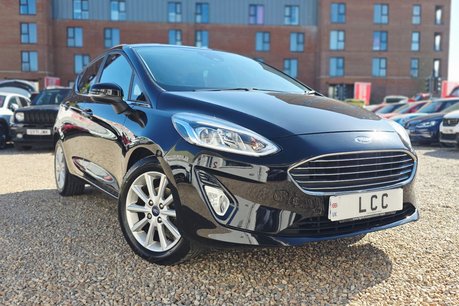 Ford Fiesta TITANIUM TDCI.. 1 PREVIOUS KEEPER.. MAIN DEALER SERVICE HISTORY.. STUNNING 