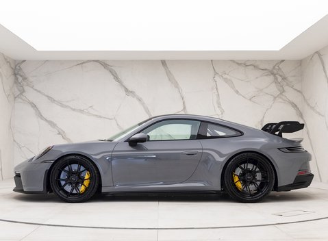 Porsche 911 (992) GT3 2
