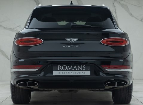 Bentley Bentayga V8 AZURE 8