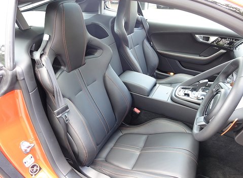 Jaguar F-Type S V6 Coupe 26