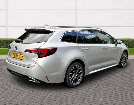 Toyota Corolla 1.8 Corolla Design HEV CVT 5dr 4