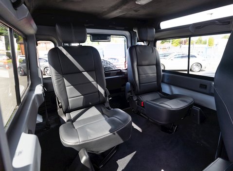 Land Rover Defender 90 Landmark 13