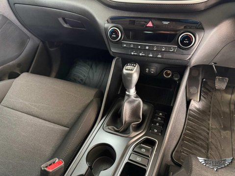 Hyundai TUCSON 1.6 CRDi MHEV SE Nav Euro 6 (s/s) 5dr 27
