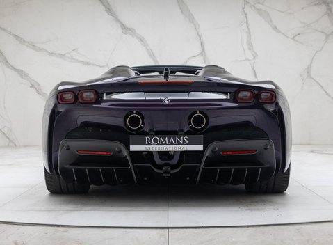 Ferrari SF90 Spider 8