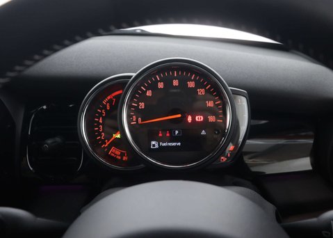 Mini Hatch 2.0 Cooper S Sport Auto 3dr 18
