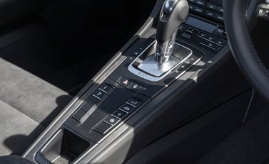 Porsche 911 (991.2) Carrera GTS 19