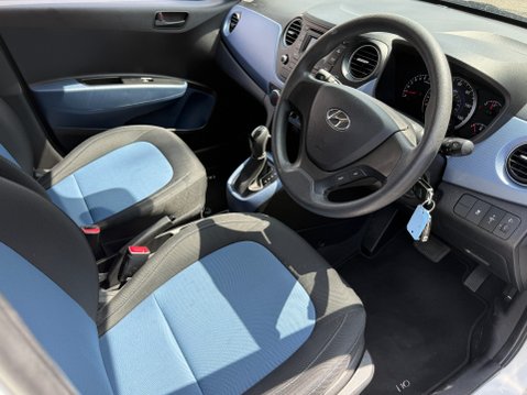 Hyundai i10 SE *22,532 MILES* 12