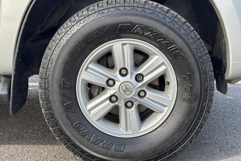 Toyota Hilux Icon 4X4 D-4D Double Cab Pickup - Sat Nav / Air Con / Rear Camera 23