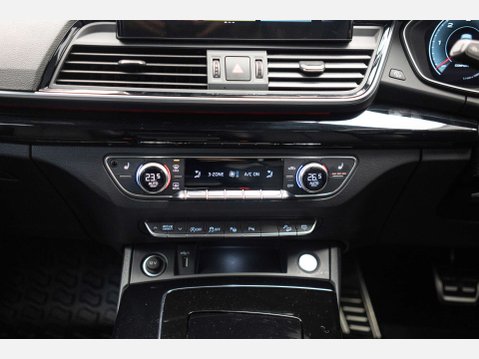 Audi Q5 2.0 Q5 Black Edition 40TDI MHEV Quattro Semi-Auto 4WD 5dr 9