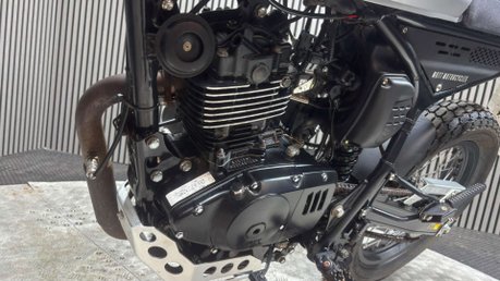 Mutt Razorback 2024 1 OWNER RUNNING PROJECT BIKE SPARES OR REPAIR 125CC 27