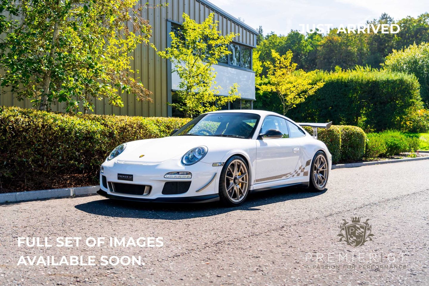 2011 (11) Porsche 911 GT3 RS STU...