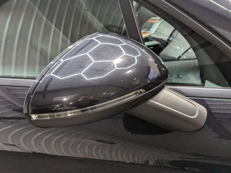 Porsche Macan 2.0 Macan Semi-Auto 4WD 5dr 26