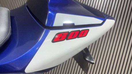 Suzuki GSX-R 2005 28K NEW MOT SERVICED WARRANTY 600CC SUPER SPORT GIXXER 50