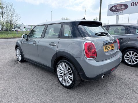 Mini Hatch COOPER D [CHILI + MEDIA XL PACKS] 7