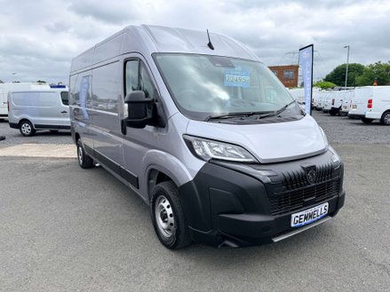 Peugeot Boxer 2.2 Boxer 35 Professional L3H2 5dr