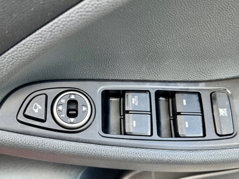 Hyundai i20 MPI PREMIUM SE NAV 19