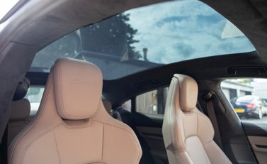 Porsche Taycan Turbo 13