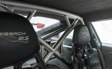 Porsche 911 GT2 RS Weissach (991) 19