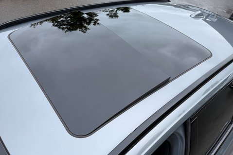 BMW 3 Series 330E M SPORT -VAT Q -DRIVING ASSISTANT PRO -PAN ROOF -H/K -M PRO PACK 13